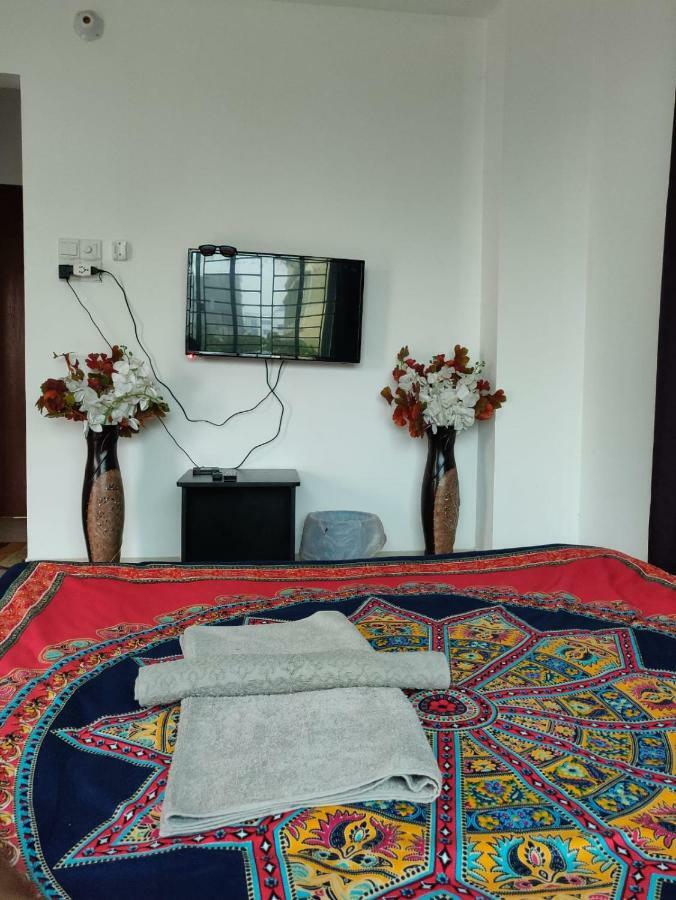 The Blu Inn Homestay Dhaka Extérieur photo